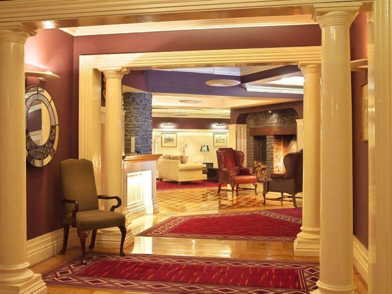 Castle Hotel Macroom ภายนอก รูปภาพ